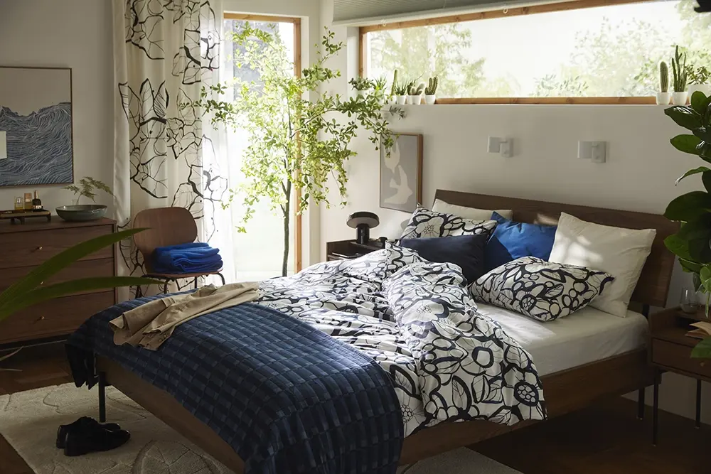 ikea_harlir_modernt-sovrum-hoesten-2026